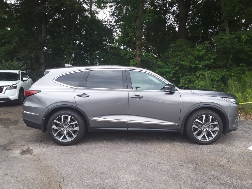 Used 2023 Acura MDX w/ Technology Package FWD image 8