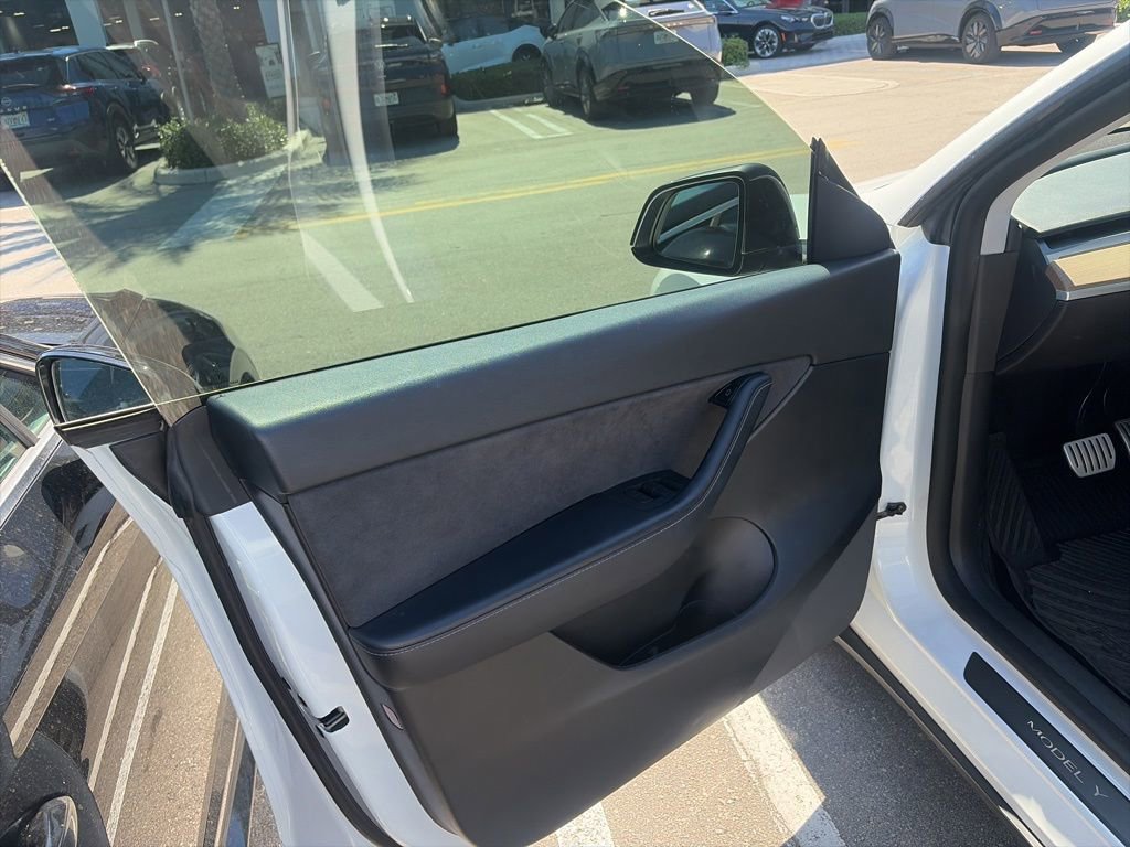 Used 2021 Tesla Model Y Performance AWD/4WD image 9