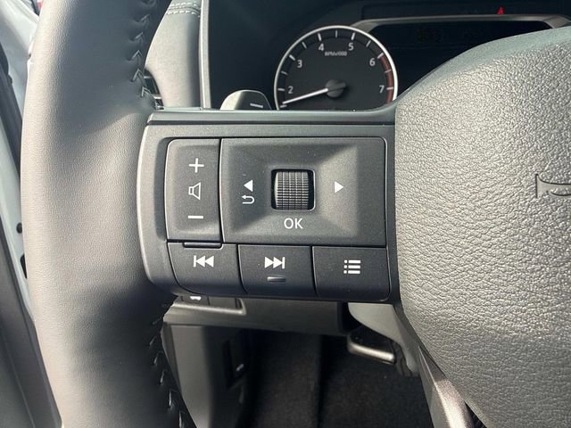 New 2026 Nissan Rogue SV FWD image 24