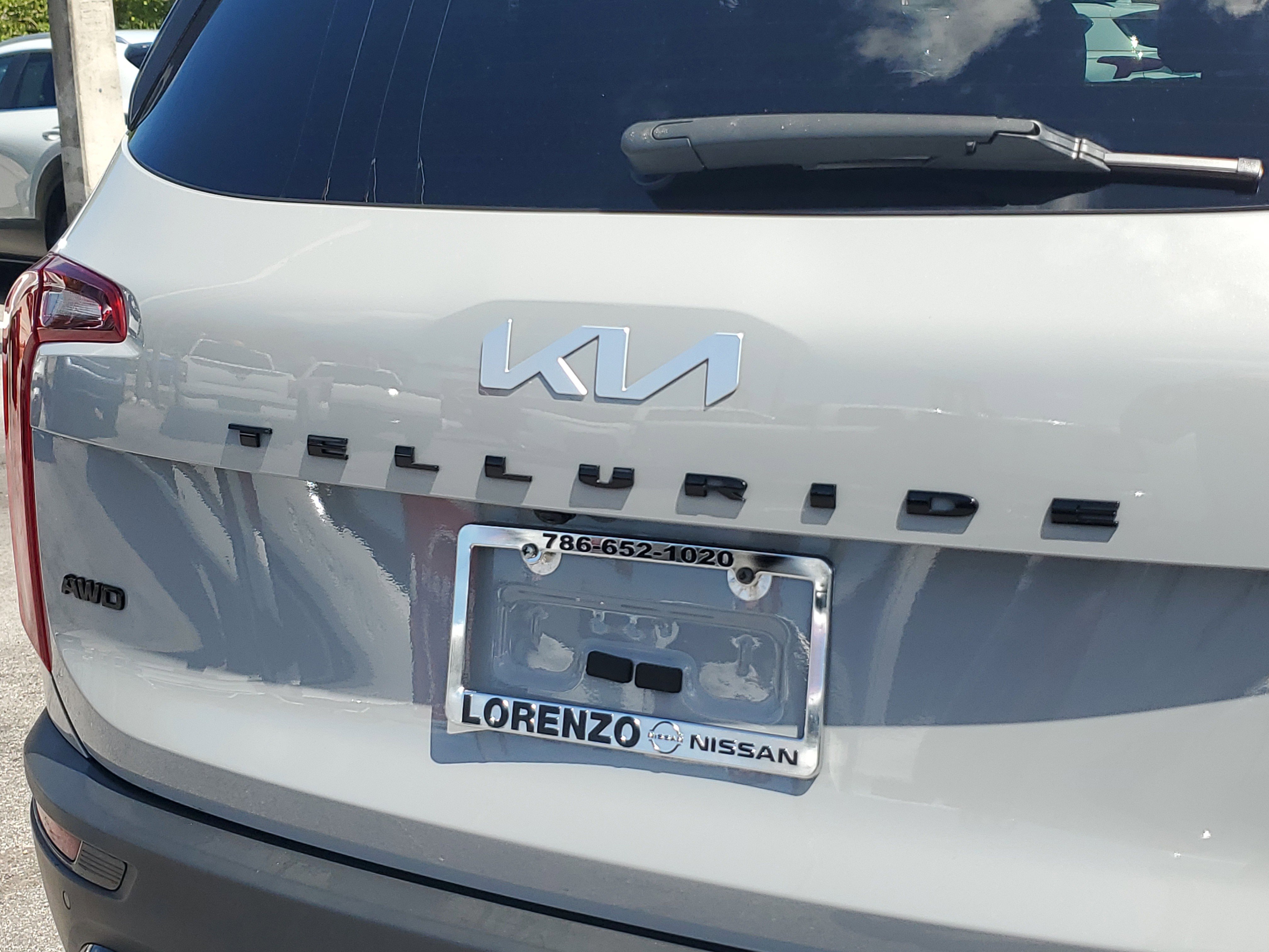 Used 2022 Kia Telluride EX w/ EX Premium Package image 32