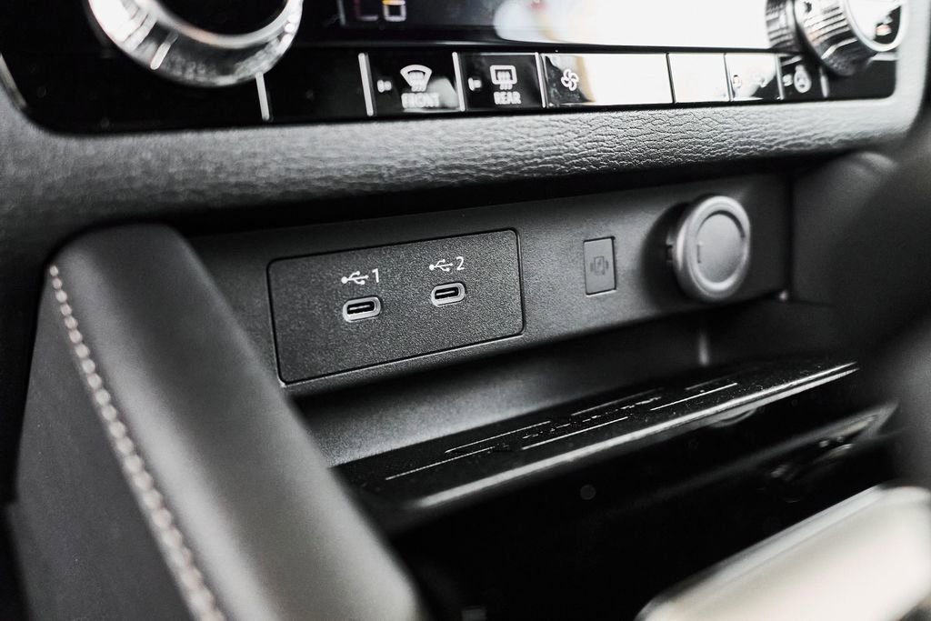 New 2026 Mitsubishi Outlander LE FWD image 29