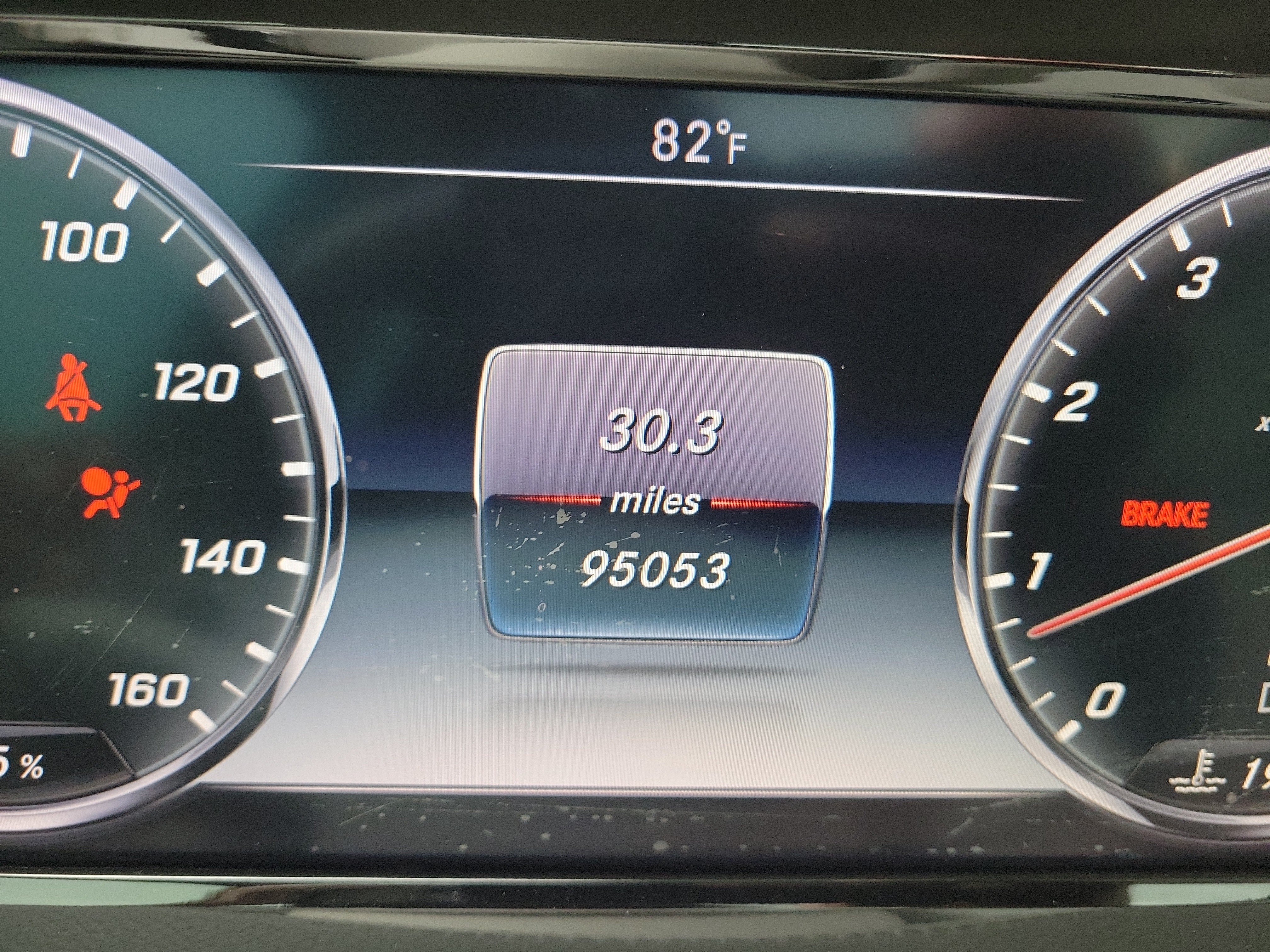 Used 2015 Mercedes-Benz S 550 Sedan image 25