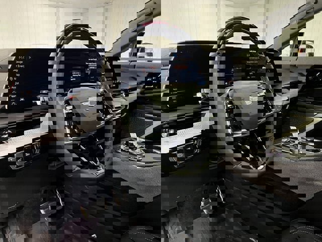 Certified 2025 Cadillac Optiq Sport 2 image 34