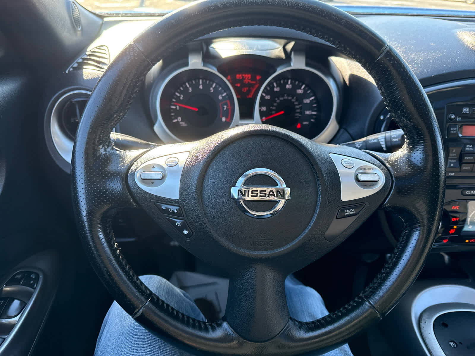 Used 2012 Nissan Juke SV image 19