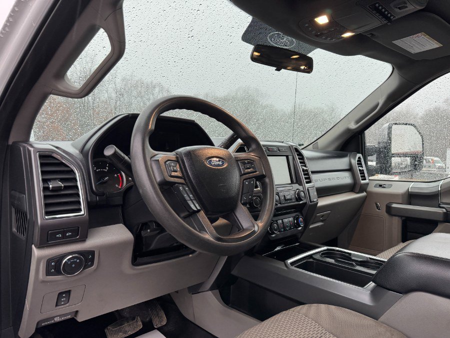 Used 2017 Ford F250 XLT w/ XLT Premium Package image 14