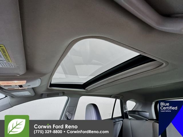 Used 2017 Toyota RAV4 Limited image 24