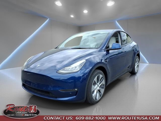 Used 2022 Tesla Model Y Long Range AWD/4WD image 8
