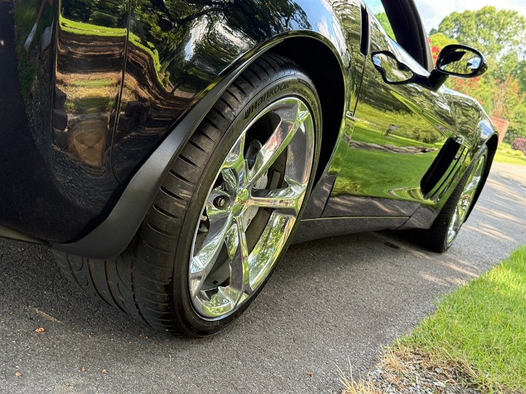 Used 2010 Chevrolet Corvette Grand Sport w/ Roof Package RWD image 39