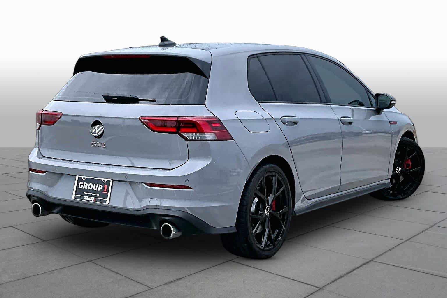 Used 2024 Volkswagen GTI SE FWD image 12