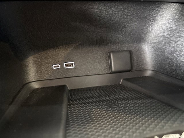 Certified 2024 Chevrolet Traverse RS image 33