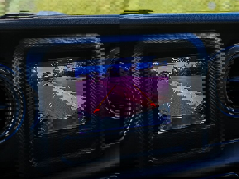 Used 2023 Jeep Gladiator Willys image 36