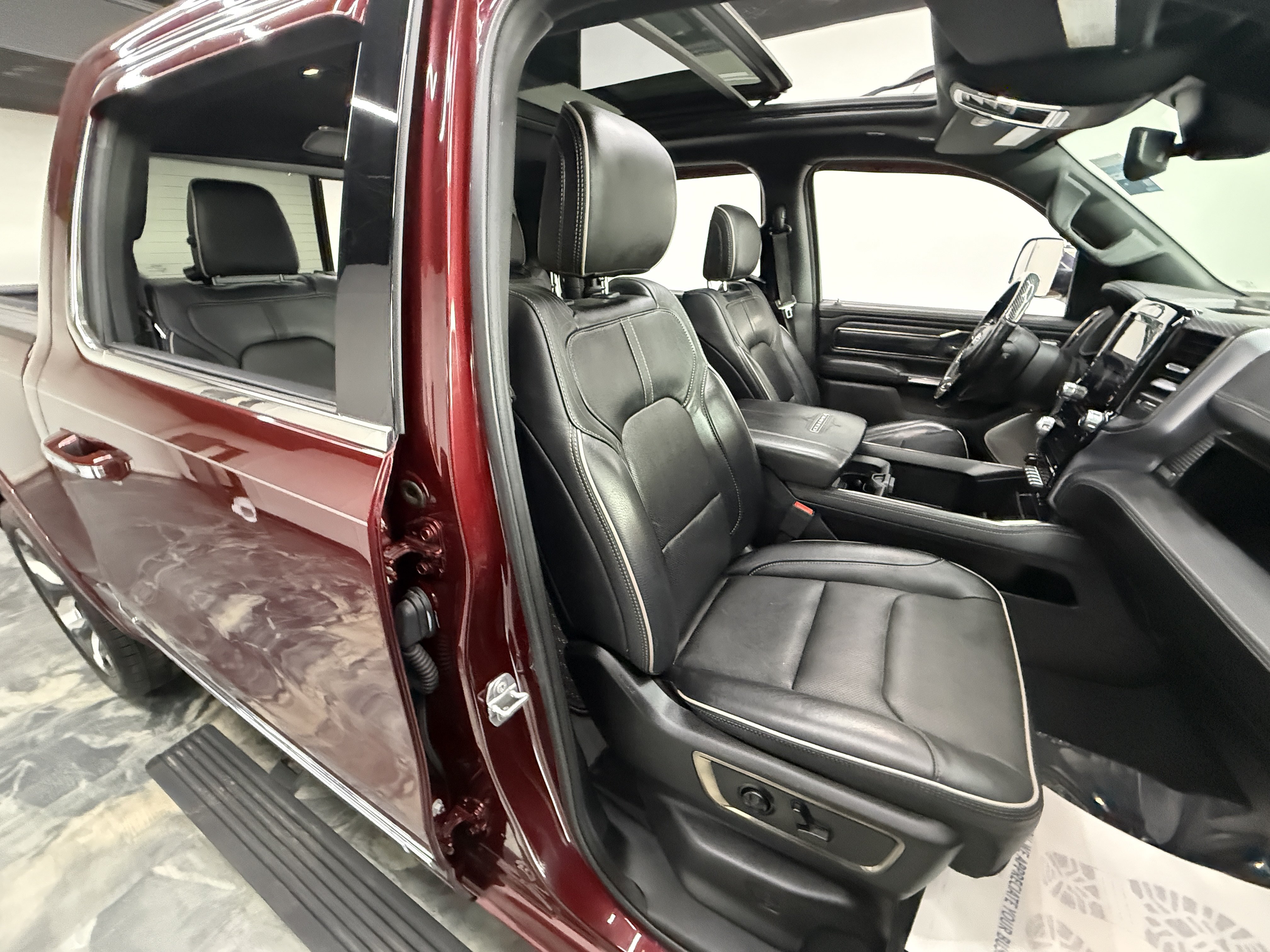 Used 2019 RAM 1500 Limited AWD/4WD image 23