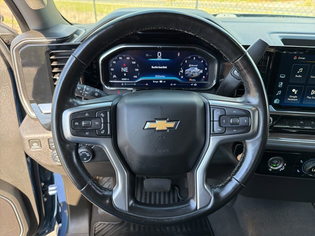 Used 2024 Chevrolet Silverado 1500 LT AWD/4WD image 18
