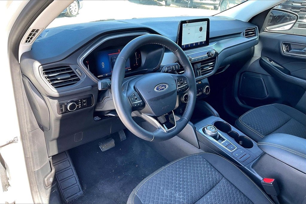 Used 2023 Ford Escape Active image 14