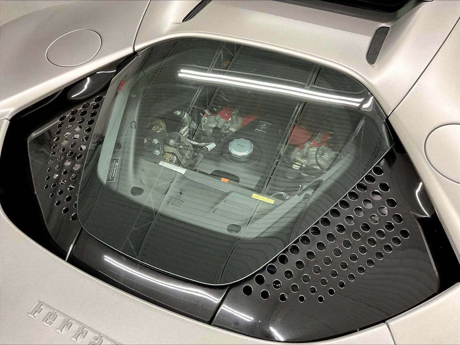 Used 2021 Ferrari SF90 Stradale AWD/4WD image 18