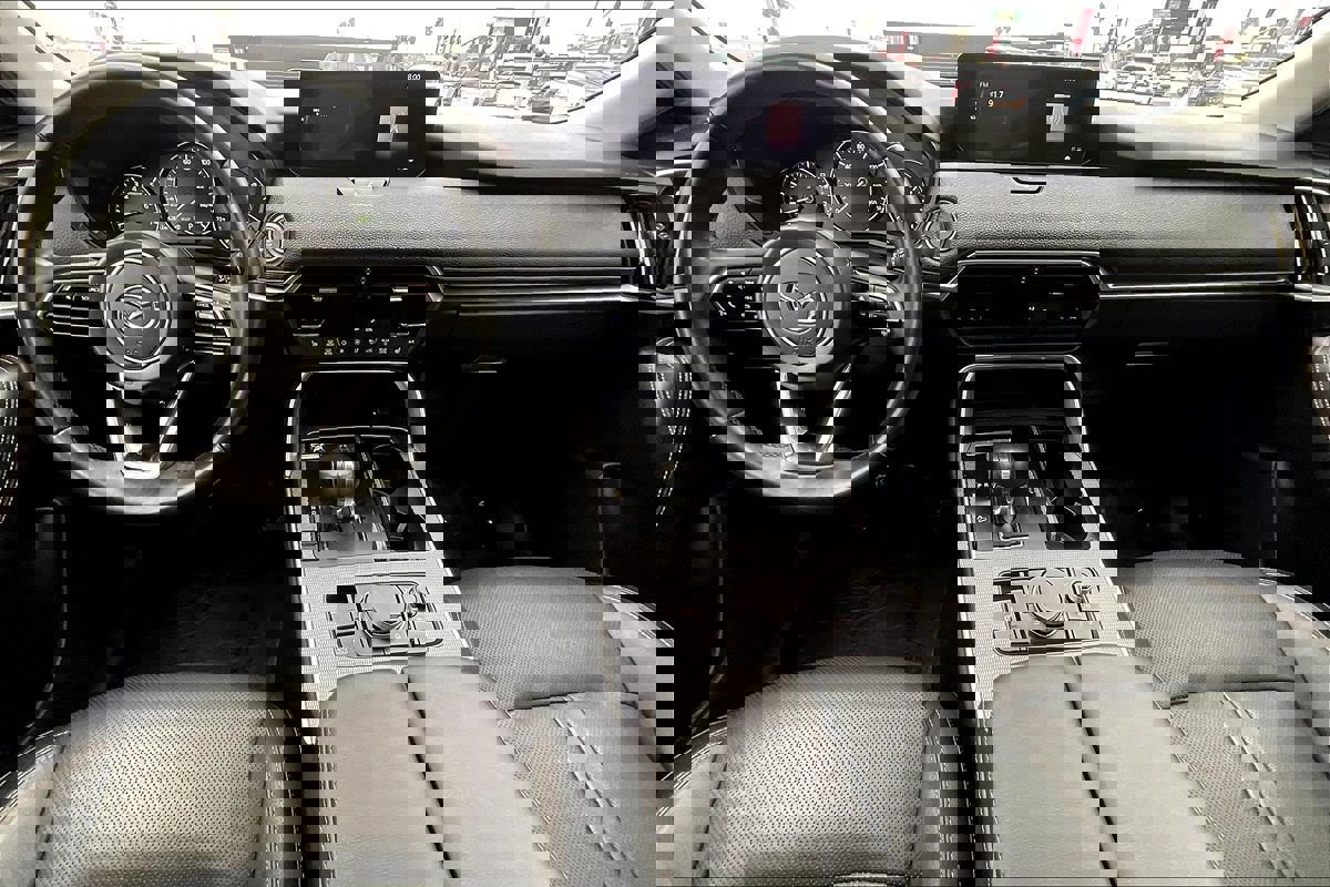 Used 2024 MAZDA CX-90 3.3 Turbo w/ Preferred Plus image 12