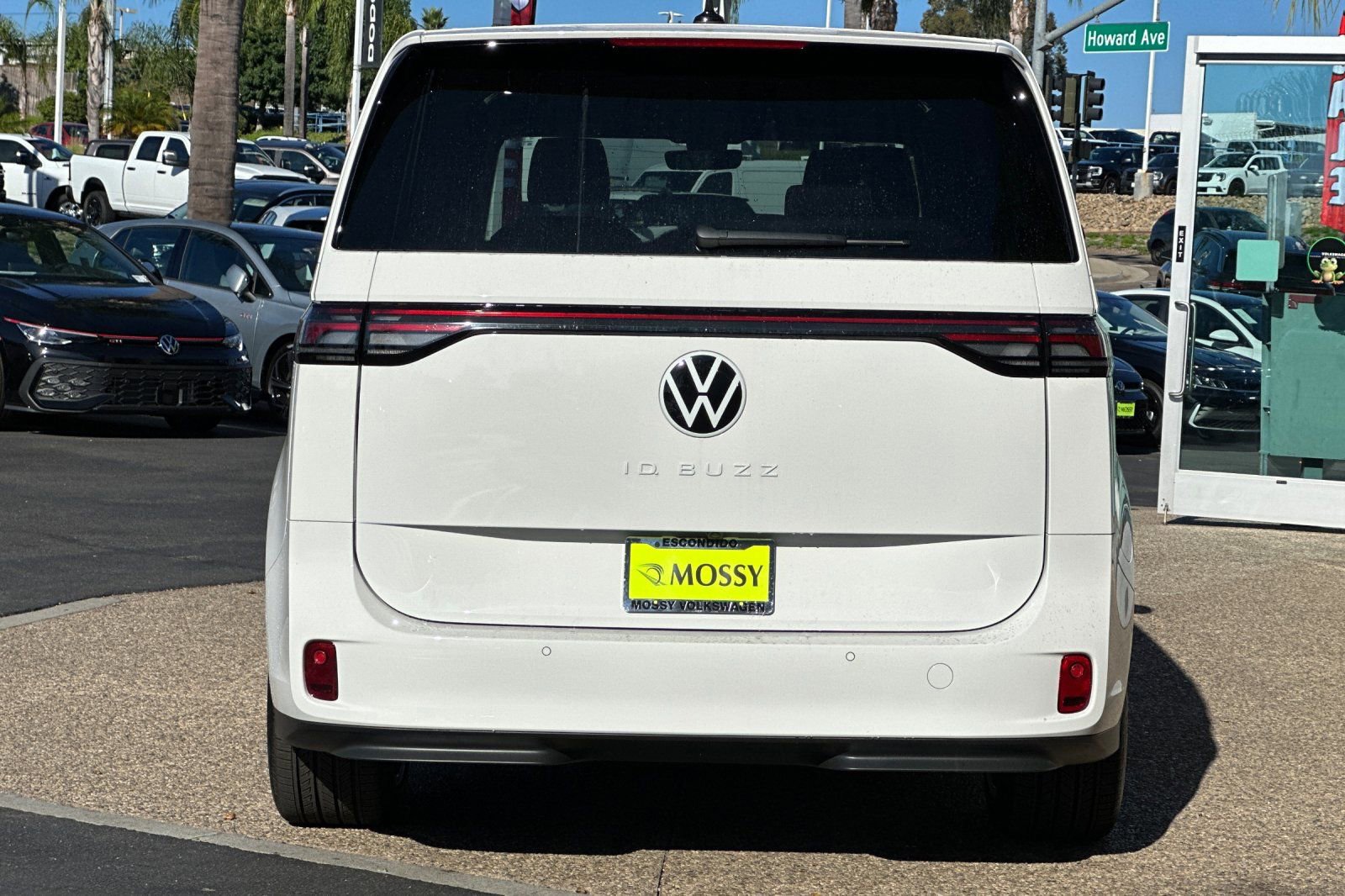 New 2025 Volkswagen ID. Buzz Pro S image 5
