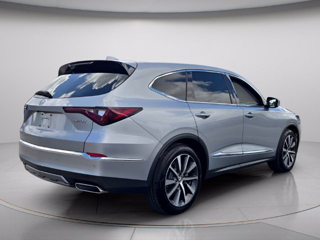 Certified 2026 Acura MDX w/ Technology Package FWD image 8