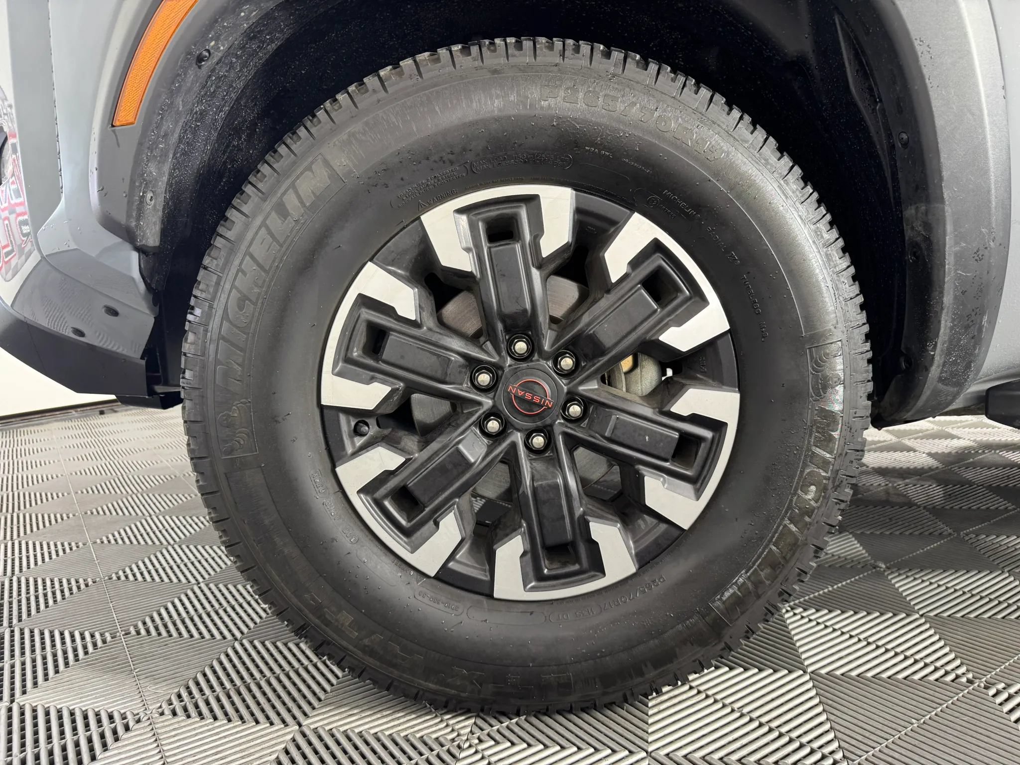 Used 2023 Nissan Frontier PRO-4X w/ Tow Package AWD/4WD image 42