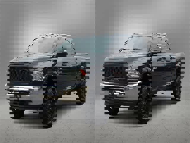 Used 2018 RAM 2500 Tradesman w/ Chrome Appearance Group image 4