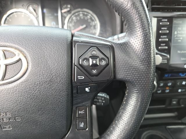 Used 2020 Toyota 4Runner TRD Off-Road image 55
