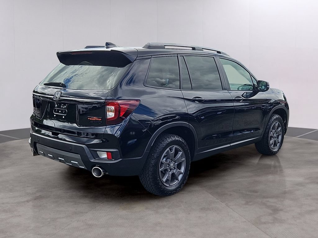 Certified 2024 Honda Passport TrailSport image 4