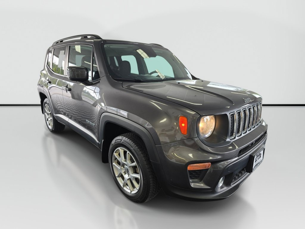 Used 2019 Jeep Renegade Latitude w/ Cold Weather Group AWD/4WD image 7