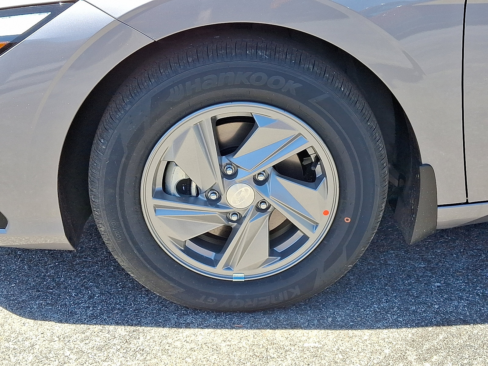 New 2025 Hyundai Elantra SE image 18