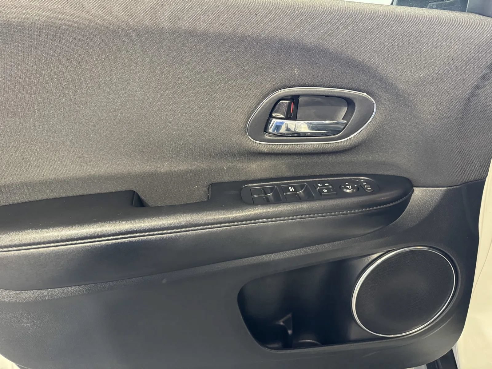 Used 2022 Honda HR-V EX image 13