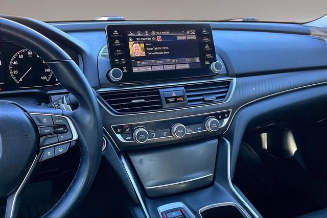 Used 2020 Honda Accord Touring image 9
