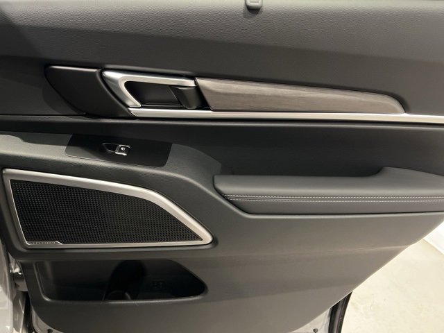 Used 2025 Kia Telluride AWD image 52