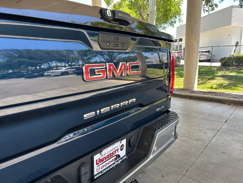Used 2021 GMC Sierra 1500 SLT w/ SLT Premium Plus Package AWD/4WD image 17