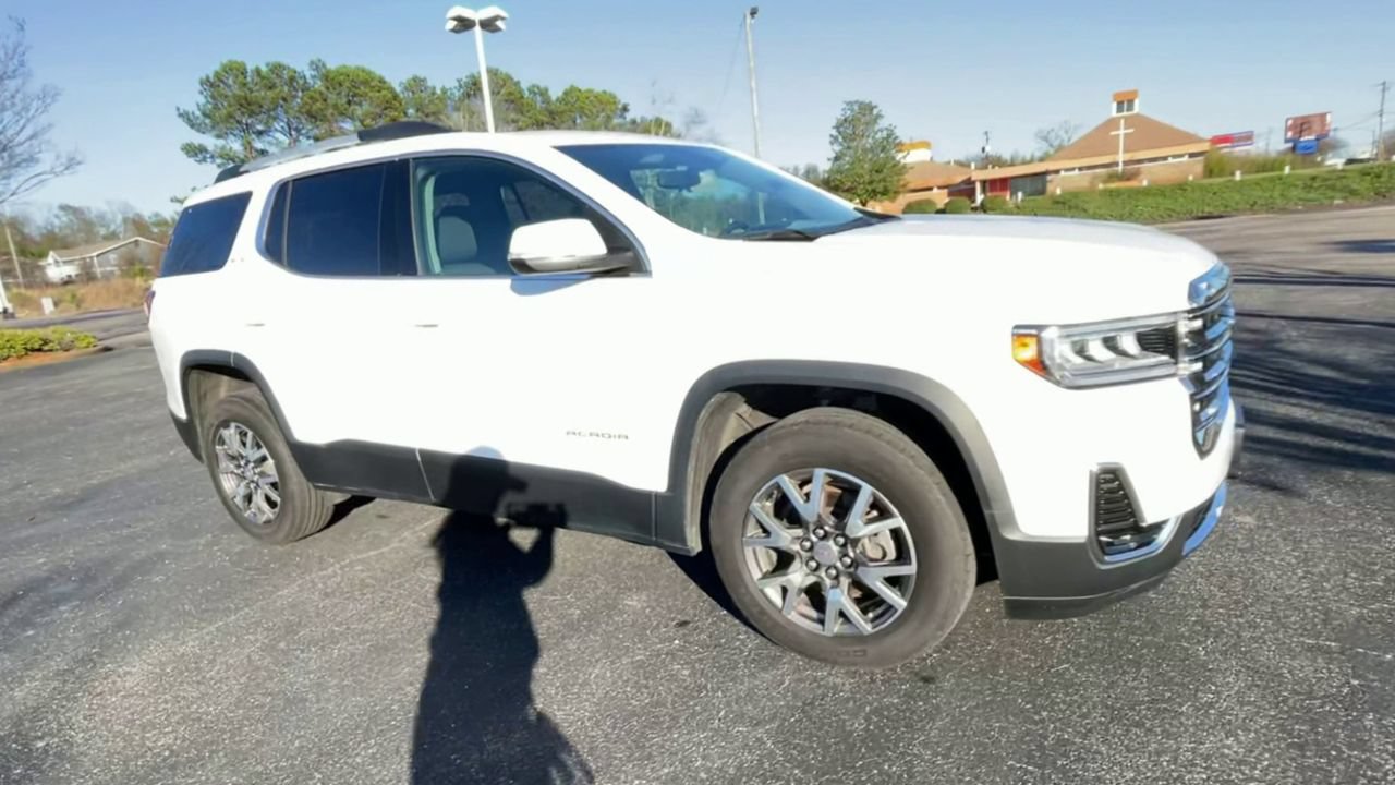 Used 2020 GMC Acadia SLE w/ Driver Convenience Package FWD image 2