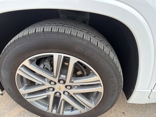 Used 2023 Chevrolet Traverse High Country image 38