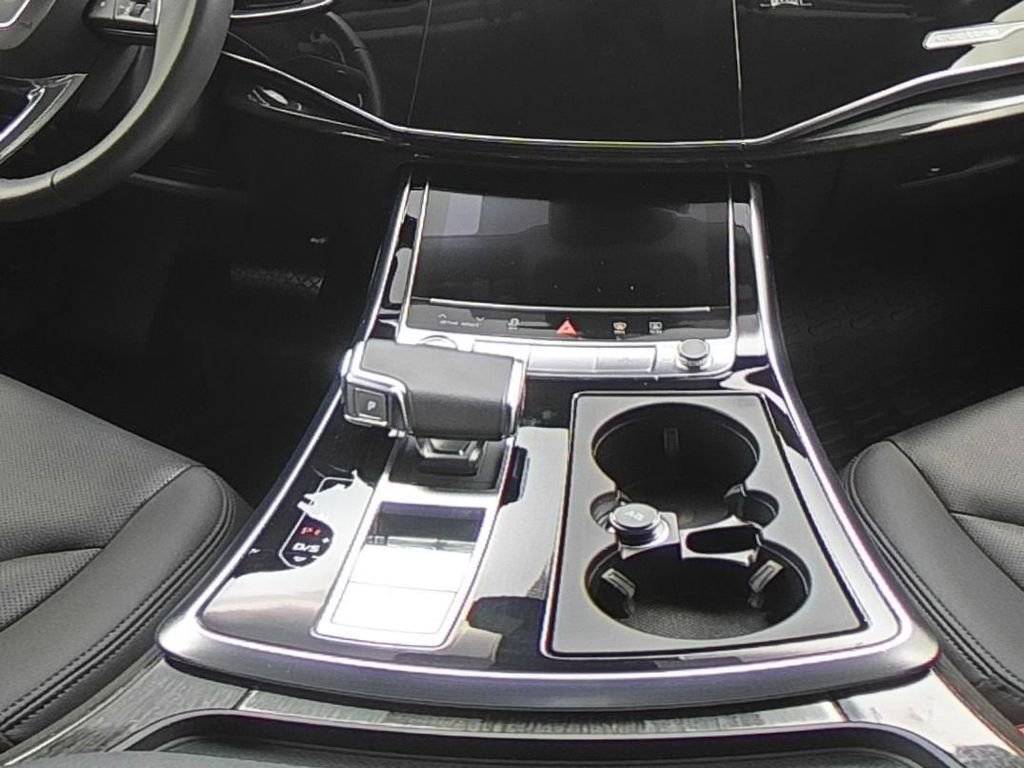 Used 2022 Audi Q7 3.0T Prestige AWD/4WD image 21