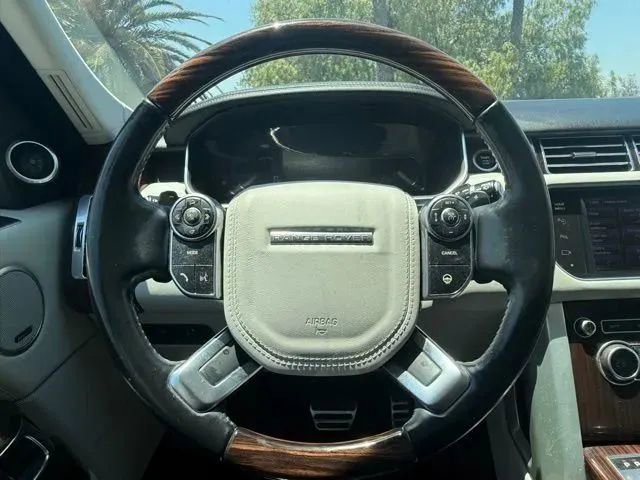 Used 2014 Land Rover Range Rover Supercharged AWD/4WD image 23