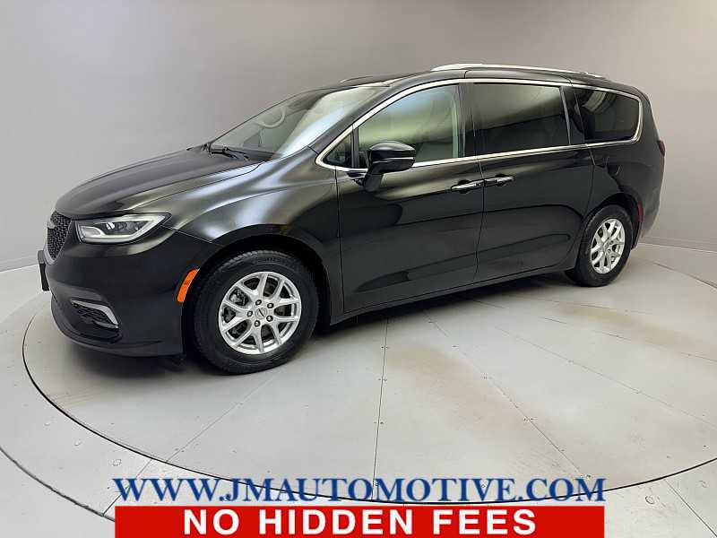 Used 2021 Chrysler Pacifica Touring-L
