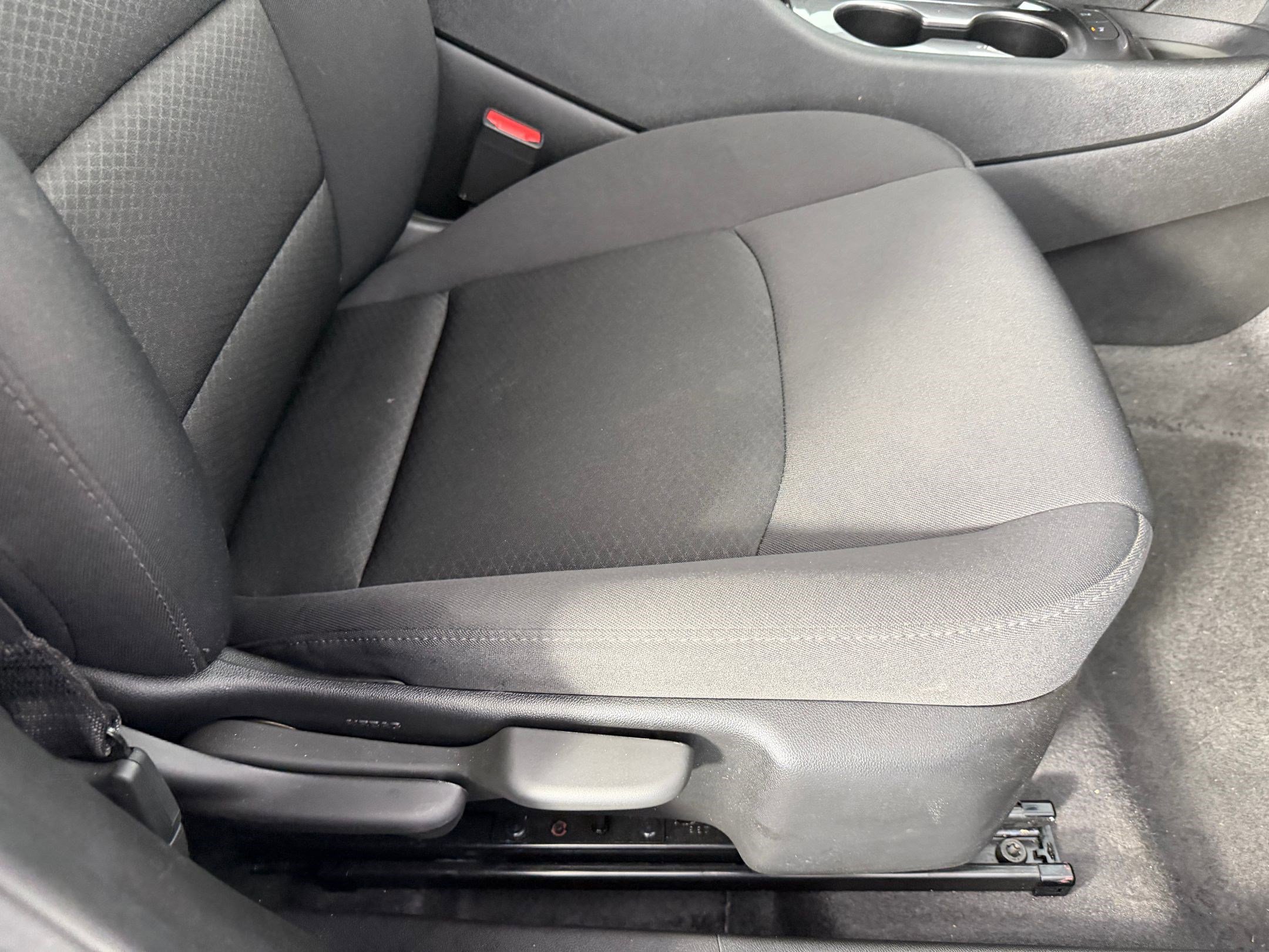 Used 2025 Chevrolet Malibu RS image 32