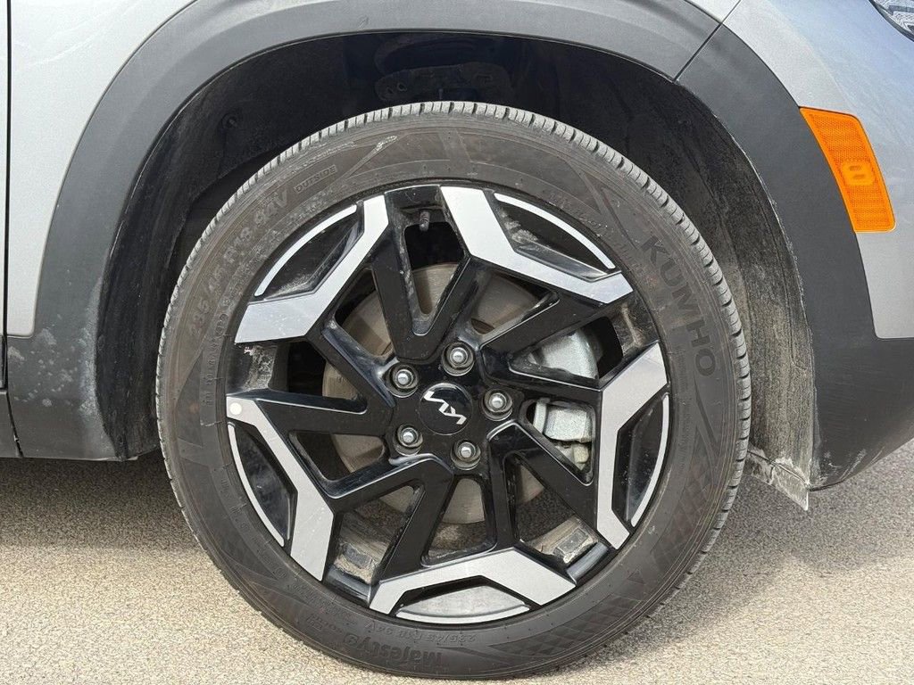 Used 2025 Kia Seltos SX image 11