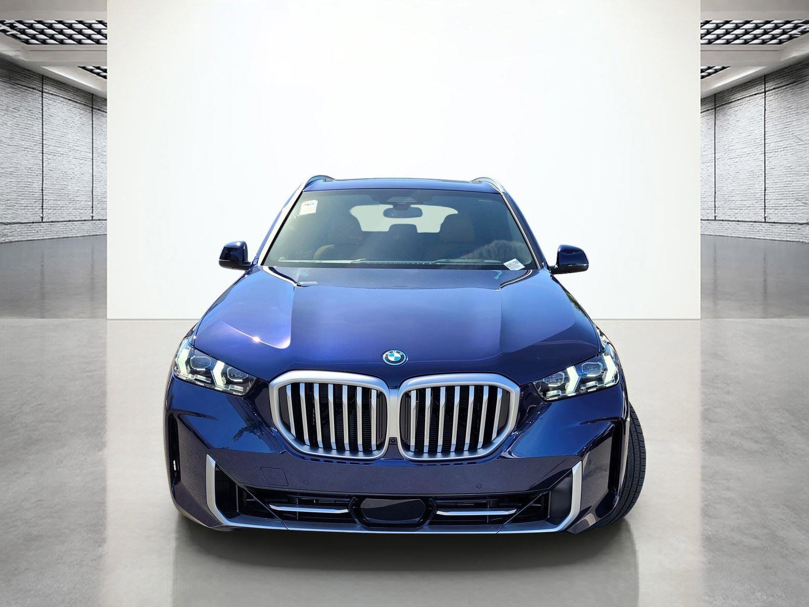 New 2026 BMW X5 xDrive50e AWD/4WD image 3