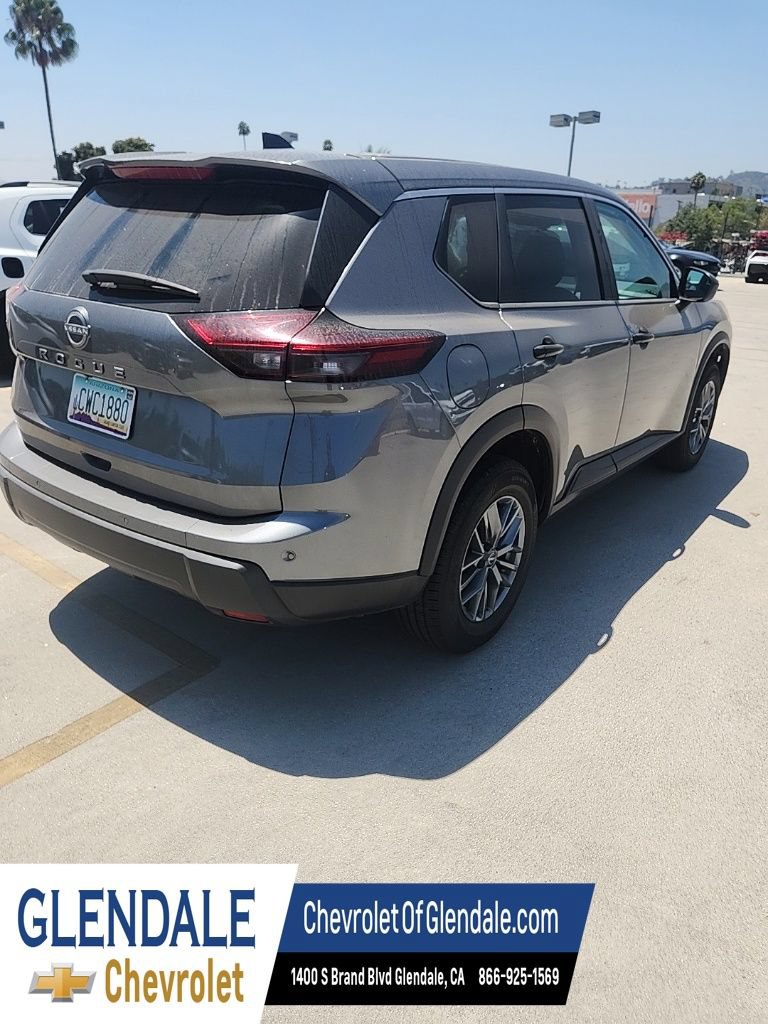 Used 2024 Nissan Rogue S FWD image 6