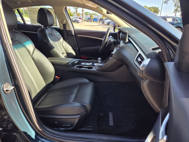 Used 2025 Genesis G70 2.5T AWD/4WD image 21