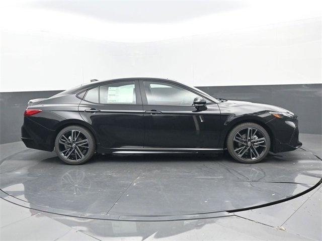 New 2026 Toyota Camry SE image 2