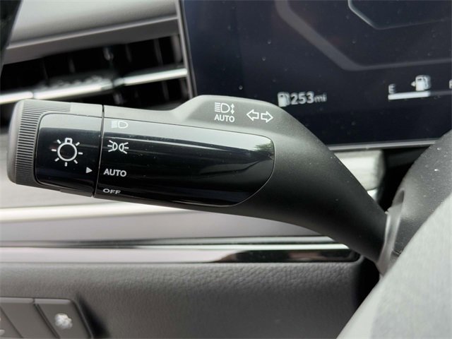 Used 2025 Kia K5 EX image 12