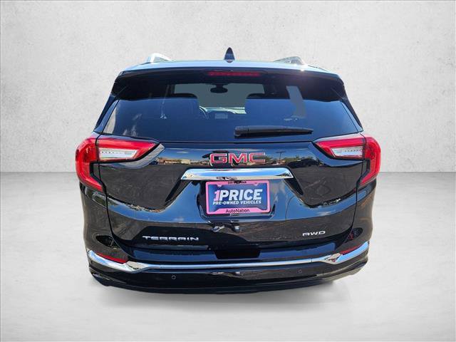 Used 2024 GMC Terrain Denali w/ Black Diamond Edition AWD/4WD image 7