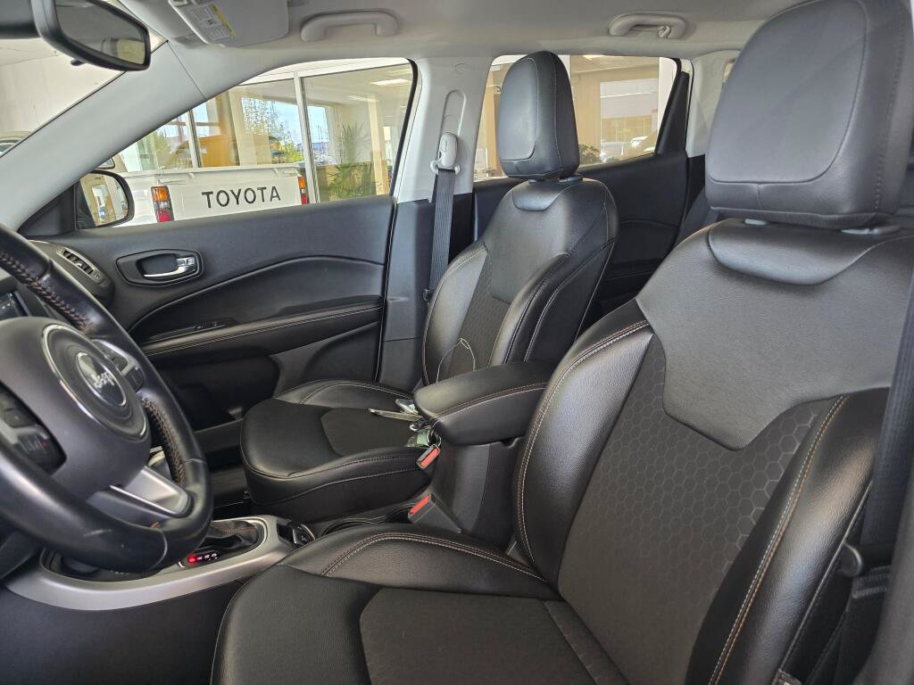 Used 2020 Jeep Compass Latitude AWD/4WD image 19