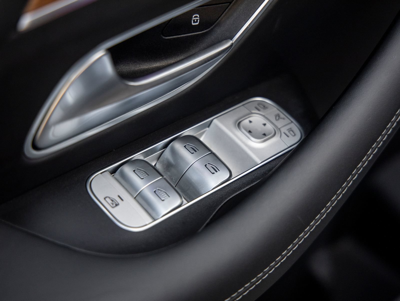 Used 2024 Mercedes-Benz Maybach GLS 600 4MATIC image 26