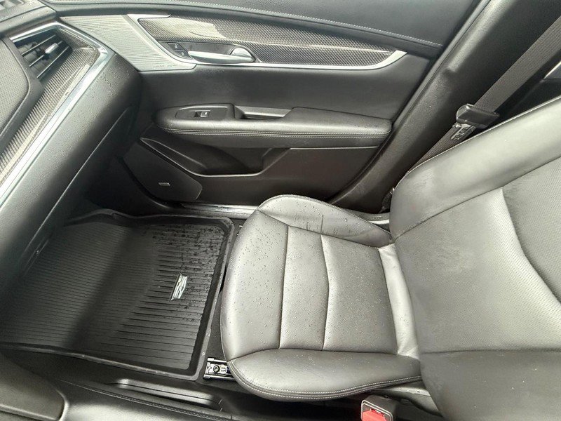 Used 2025 Cadillac XT5 Sportv w/ Technology Package image 23