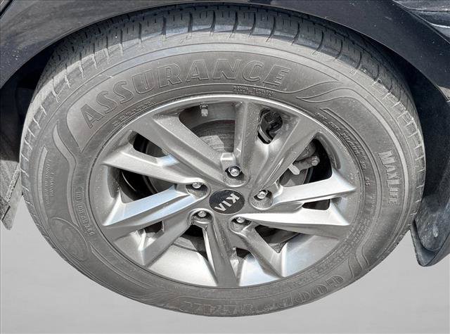 Used 2019 Kia Optima LX FWD image 9