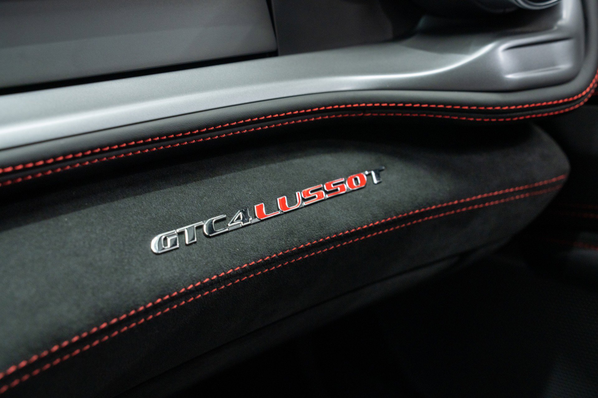 Used 2020 Ferrari GTC4Lusso T RWD image 35